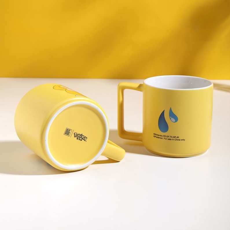 可愛い 水分補給 角ハンドル 陶器マグカップ C-223