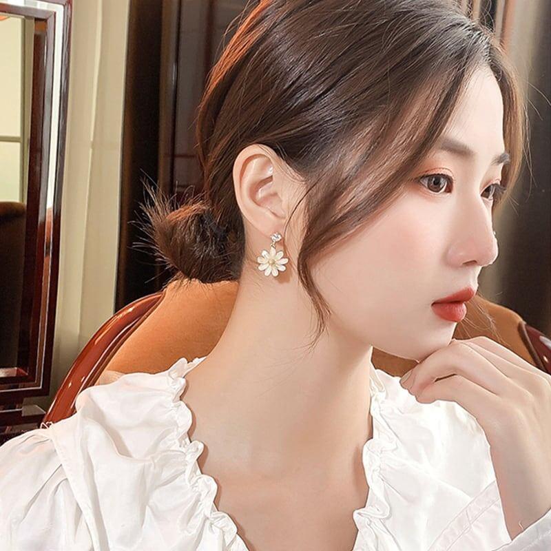 美人度アップ チャーミング 合わせやすい イアリング アクセサリー<ins-3066>